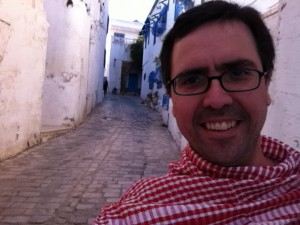 El profesor Ignacio Muga en Túnez, mientras participa de "Waves 2013"