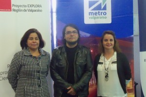 Representantes del concurso "Piensa en Matemática: Mabel Keller (Explora), Eduardo Jorquera (IMA) y Marcela Rinaldi (Merval) 