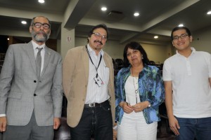 Profsor Raimundo Olfos, organizador del evento junto a representantes del CPEIP-MINEDUC y al profesor Takeshi Noine de la U. de Tsukuba (Japón).